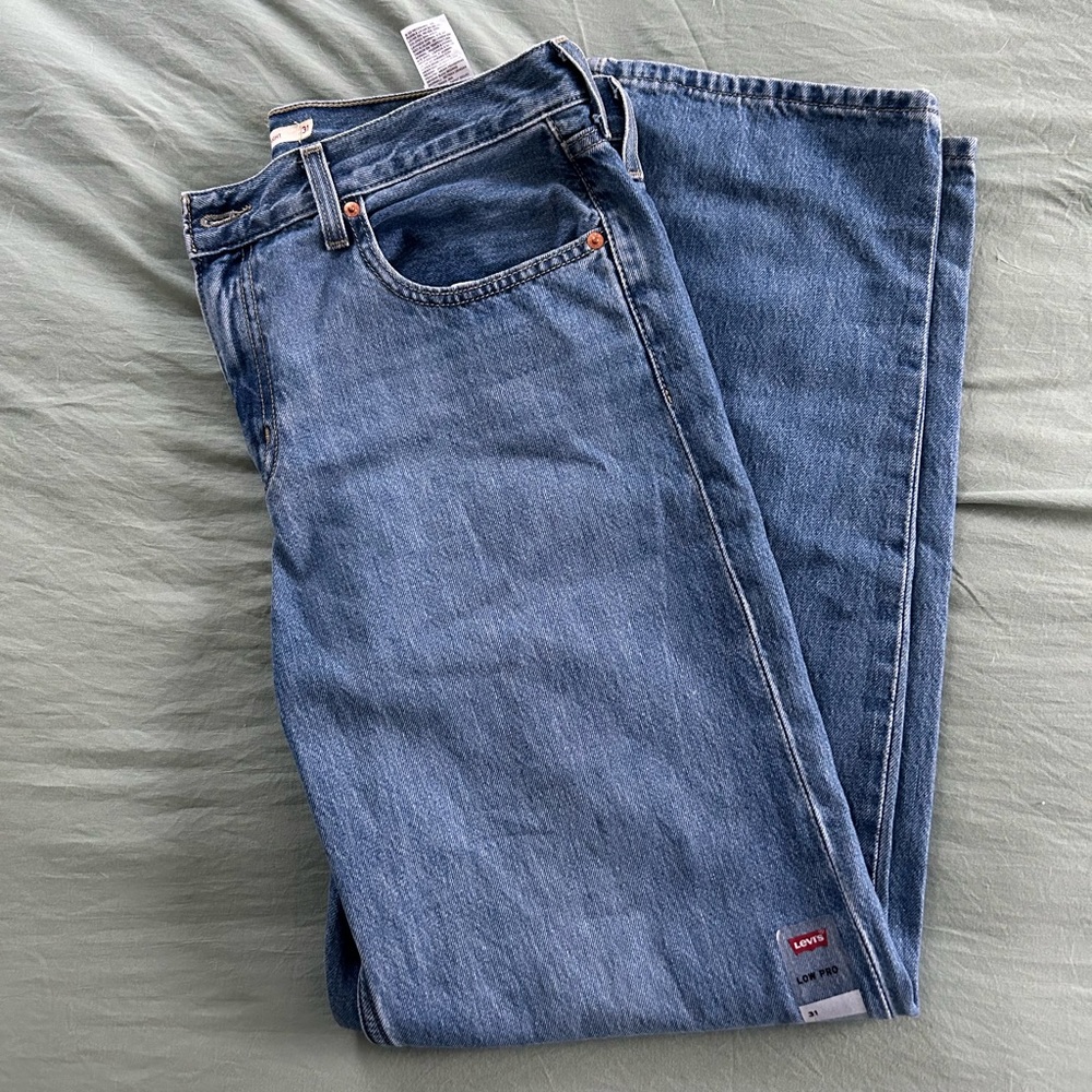 Levi’s Women’s Lo Pro Jeans